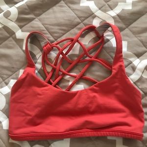 Lululemon Free-to-Be bra